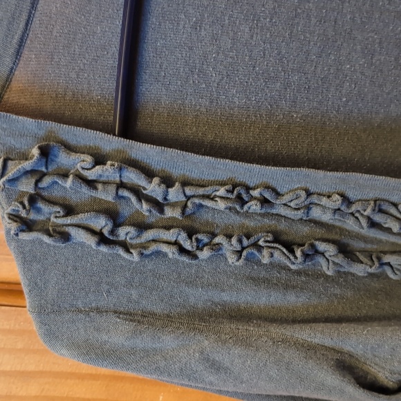 SOLD* Banana Republic Grey Cardigan Size XS - Picture 3 of 6